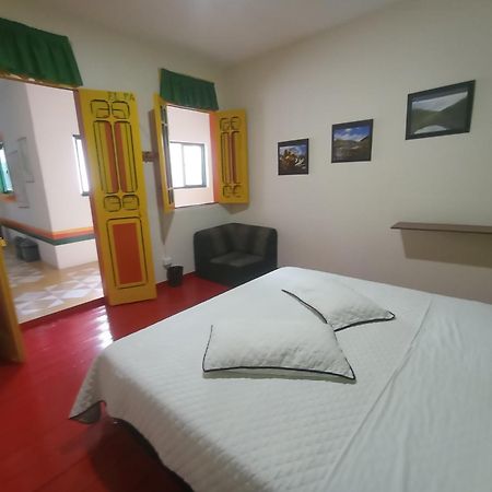 Golden Frog Manizales Hostel Екстериор снимка
