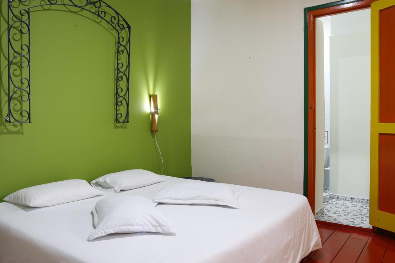 Golden Frog Manizales Hostel Екстериор снимка