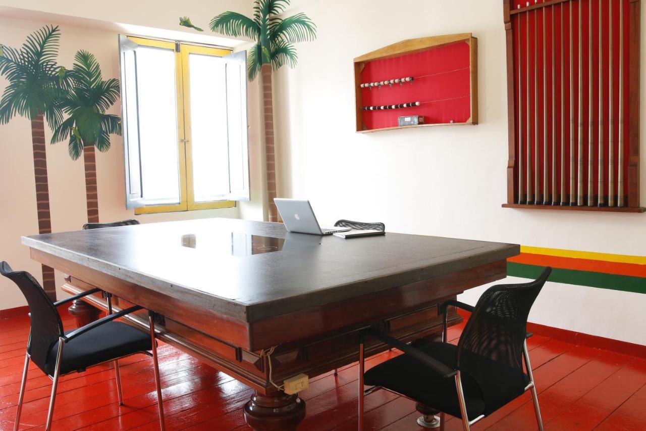Golden Frog Manizales Hostel Екстериор снимка