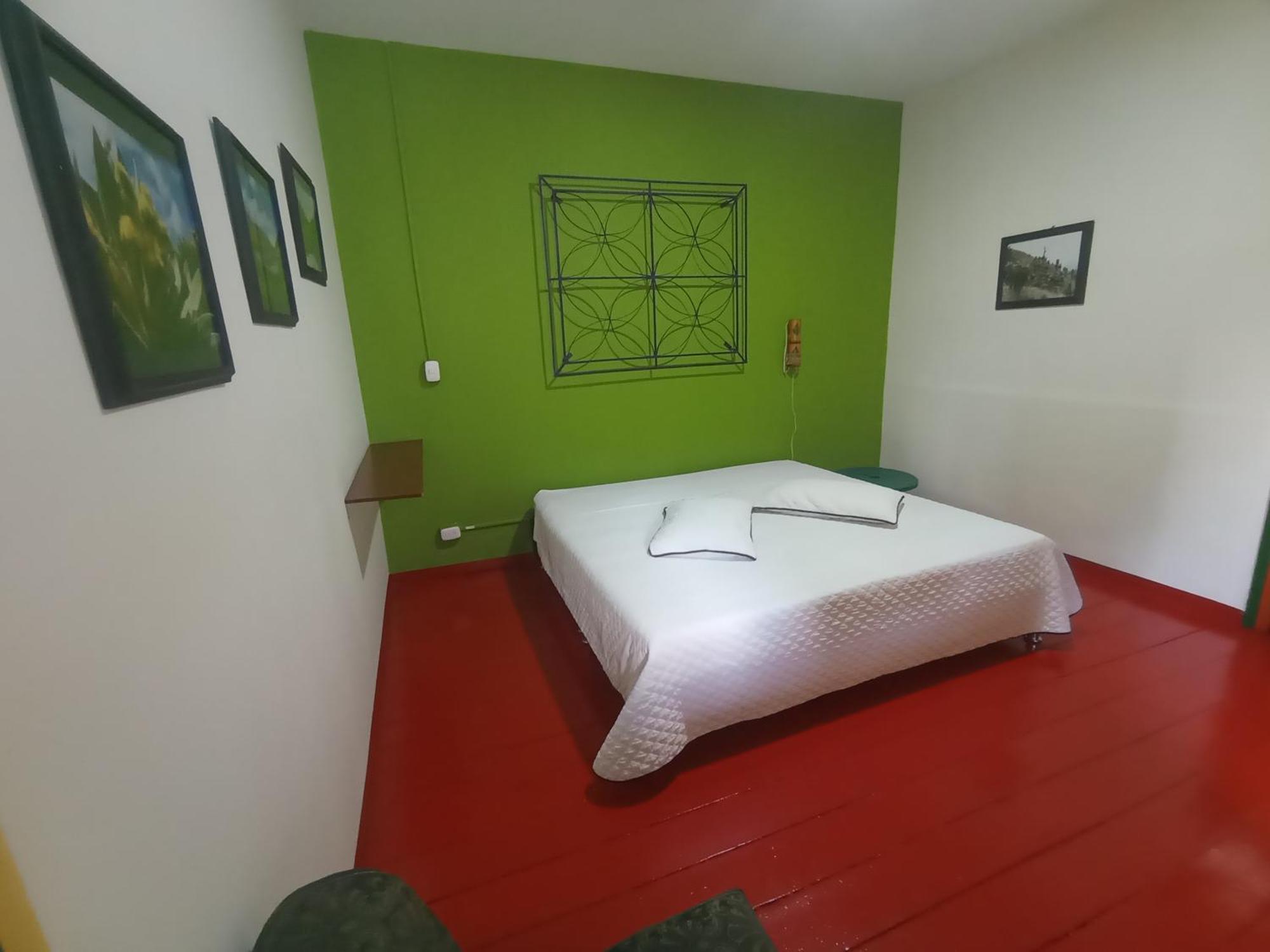 Golden Frog Manizales Hostel Екстериор снимка